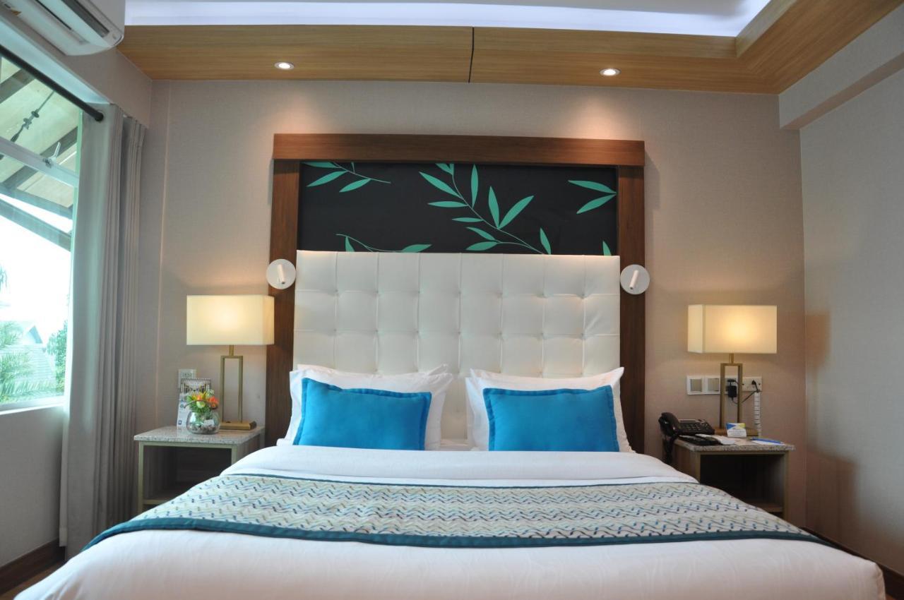 Acuatico Beach Resort & Hotel Inc. Сан Хуан Екстериор снимка