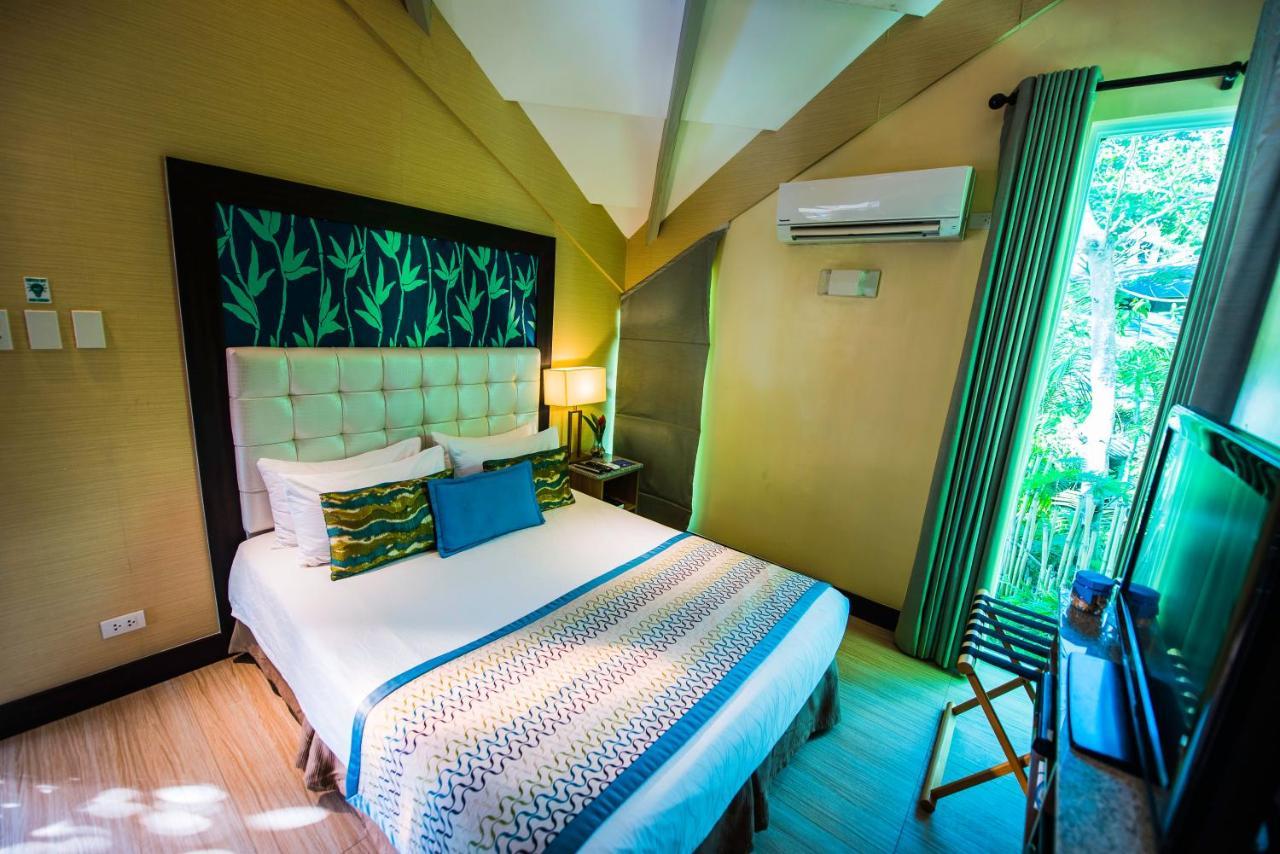 Acuatico Beach Resort & Hotel Inc. Сан Хуан Екстериор снимка